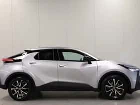 Toyota C-HR (2025) thumbnail 8