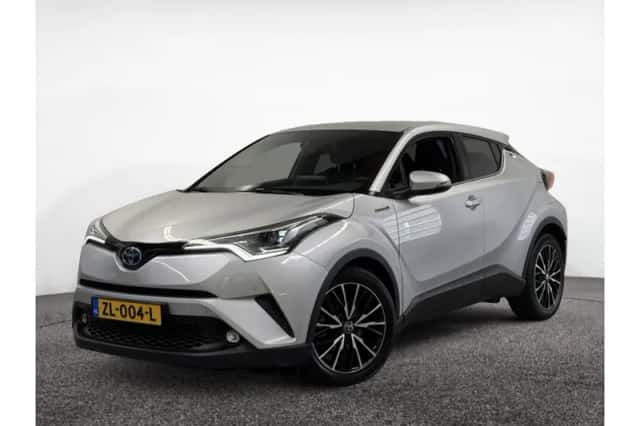 Toyota C-HR (2019) thumbnail 1