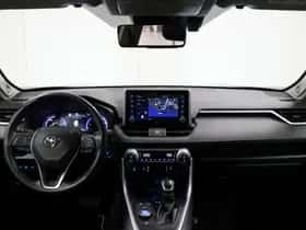 Toyota RAV4 (2019) thumbnail 3