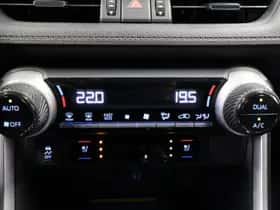 Toyota RAV4 (2019) thumbnail 35