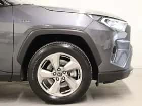 Toyota RAV4 (2019) thumbnail 10