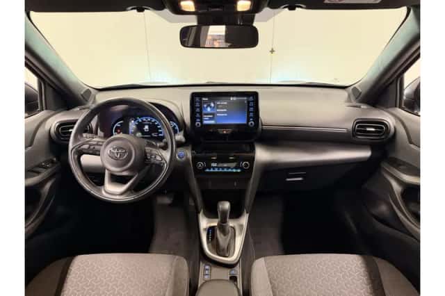 Toyota Yaris Cross (2022) thumbnail 3