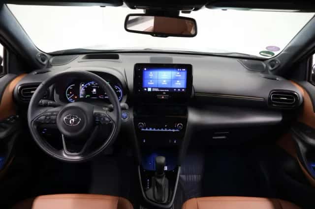 Toyota Yaris Cross (2023) thumbnail 3