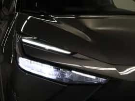 Toyota C-HR (2025) thumbnail 11