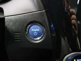 Toyota Auris (2016) thumbnail 26