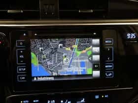 Toyota Auris (2016) thumbnail 27