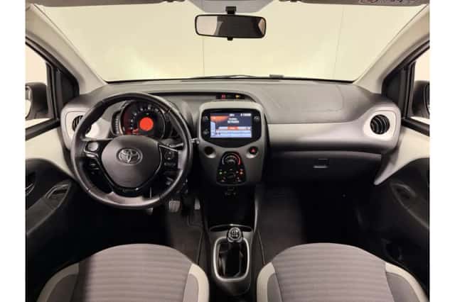 Toyota Aygo (2020) thumbnail 3