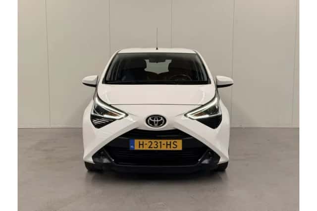 Toyota Aygo (2020) thumbnail 6