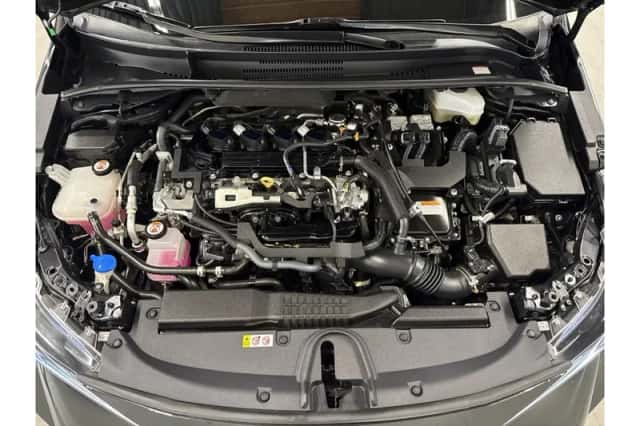 Toyota Corolla (2021) thumbnail 4