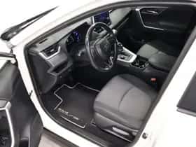 Toyota RAV4 (2019) thumbnail 17