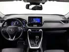 Toyota RAV4 (2019) thumbnail 3
