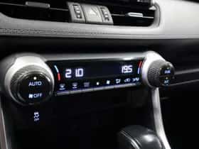 Toyota RAV4 (2019) thumbnail 26