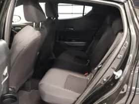 Toyota C-HR (2022) thumbnail 22
