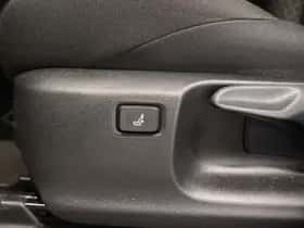 Toyota C-HR (2022) thumbnail 25