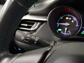 Toyota C-HR (2022) thumbnail 26