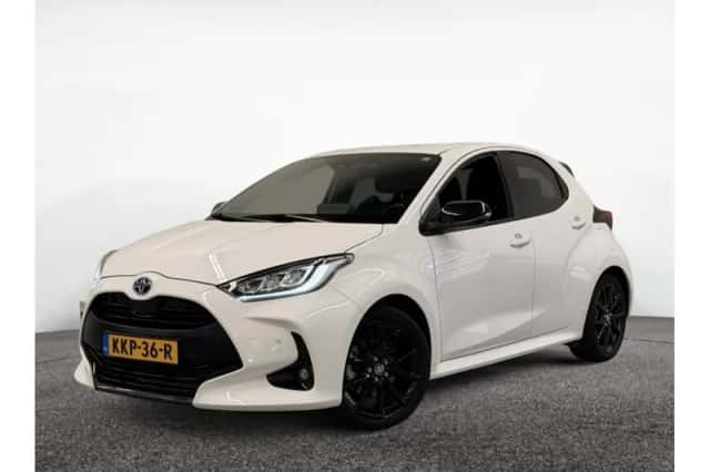 Toyota Yaris (2022) thumbnail 1