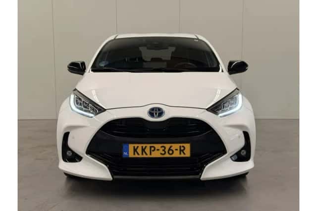 Toyota Yaris (2022) thumbnail 6