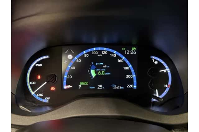 Toyota Yaris Cross (2022) thumbnail 4