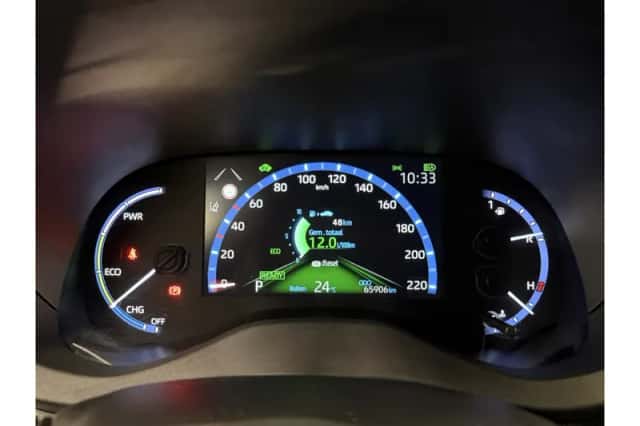 Toyota Yaris Cross (2022) thumbnail 4