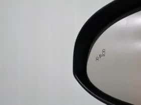 Toyota C-HR (2021) thumbnail 13