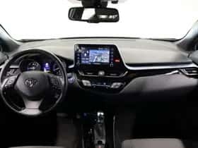 Toyota C-HR (2021) thumbnail 3