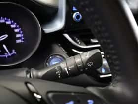 Toyota C-HR (2021) thumbnail 25