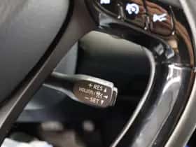 Toyota C-HR (2021) thumbnail 27