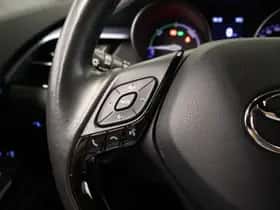 Toyota C-HR (2021) thumbnail 28