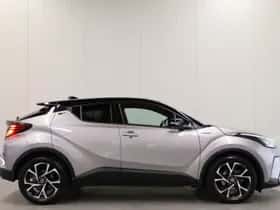 Toyota C-HR (2021) thumbnail 8