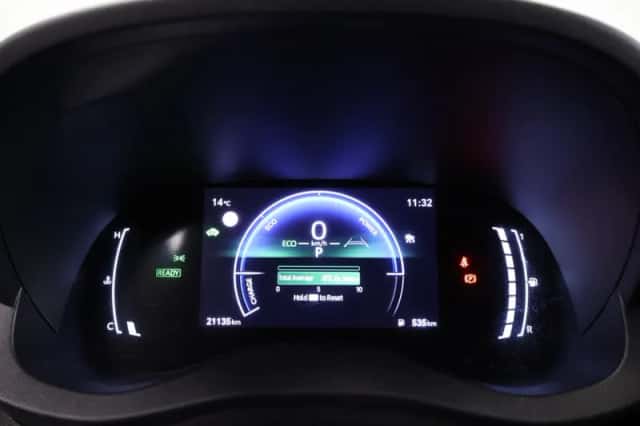 Toyota Yaris Cross (2024) thumbnail 4