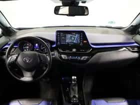 Toyota C-HR (2020) thumbnail 3