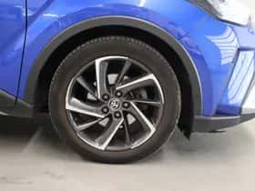 Toyota C-HR (2020) thumbnail 9