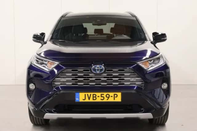 Toyota RAV4 (2020) thumbnail 6