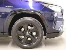 Toyota RAV4 (2020) thumbnail 10