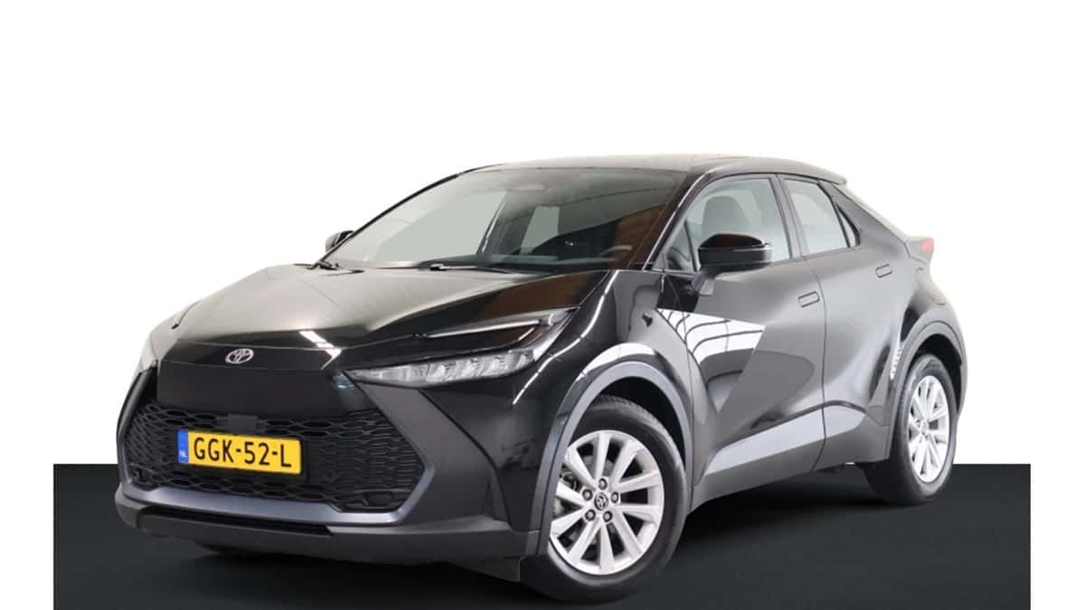 Toyota C-HR (2024) — foto 1
