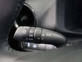 Toyota C-HR (2024) thumbnail 22