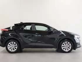 Toyota C-HR (2024) thumbnail 8