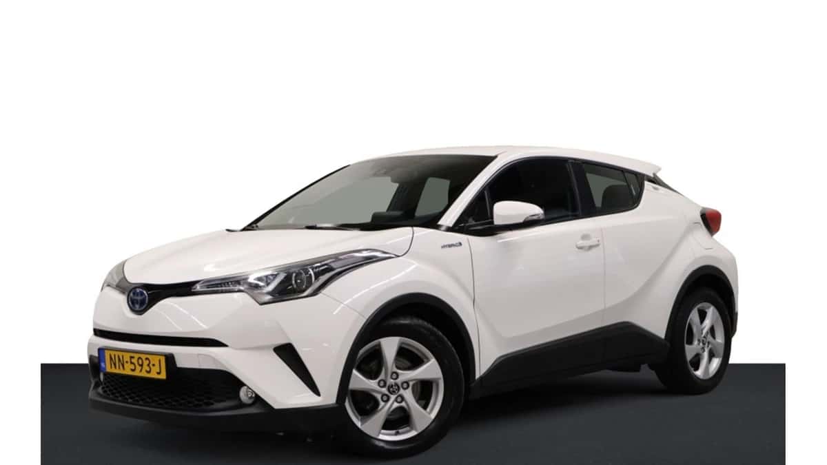 Toyota C-HR (2017) — foto 1