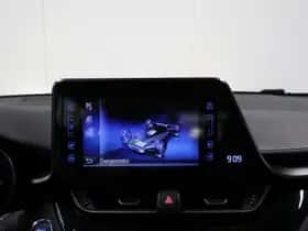 Toyota C-HR (2017) thumbnail 28