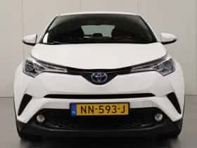 Toyota C-HR (2017) thumbnail 6