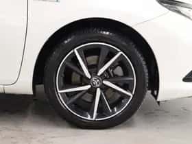 Toyota Auris (2018) thumbnail 9