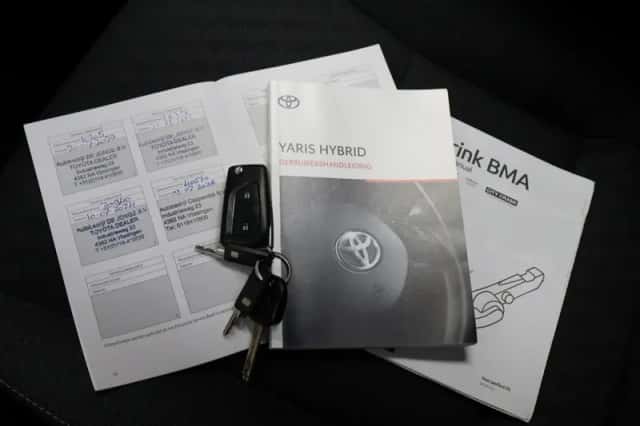 Toyota Yaris (2021) thumbnail 5