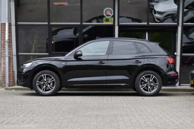 Audi Q5 (2021) thumbnail 5