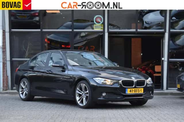 BMW 3-Serie (2012) thumbnail 2