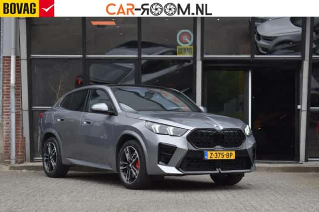 BMW X2 (2024) thumbnail 2