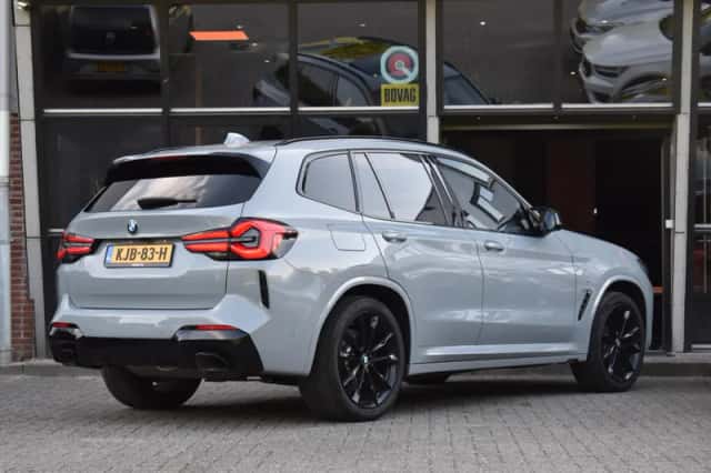 BMW X3 (2023) thumbnail 6