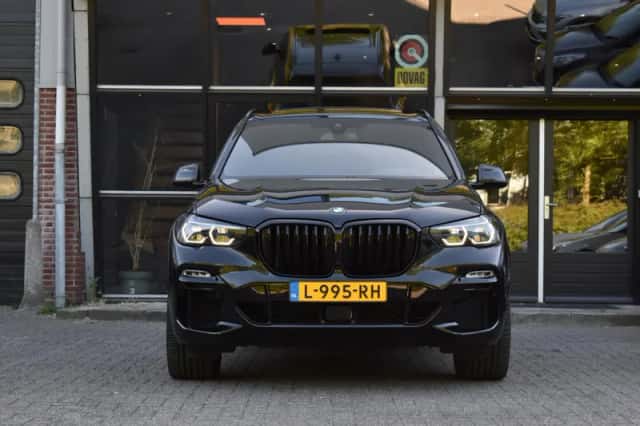 BMW X5 (2021) thumbnail 3