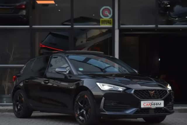 CUPRA Leon (2022) thumbnail 1