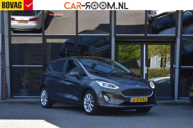 Ford Fiesta (2018) thumbnail 2