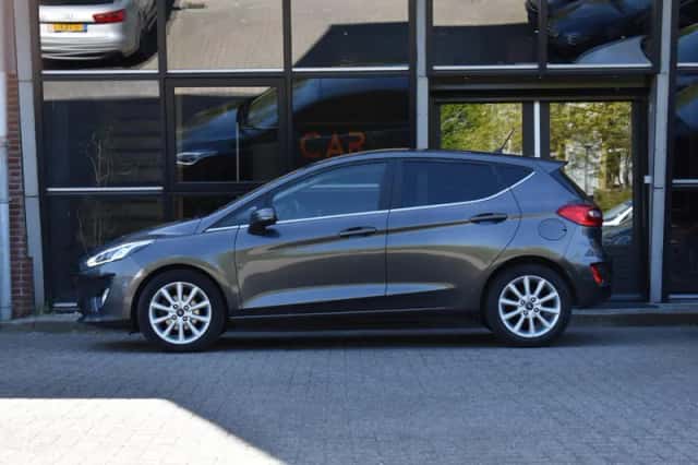Ford Fiesta (2018) thumbnail 5